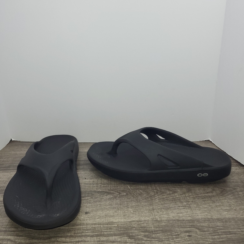Oofos OOriginal Recovery Sports Sandals Flip Flops Shoes M8 W11 Black